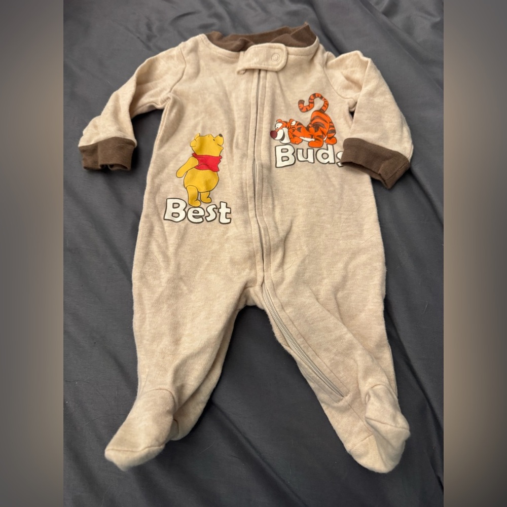 Disney Baby Winnie the Pooh Tigger Footed Sleeper Newborn Pajamas NWOT